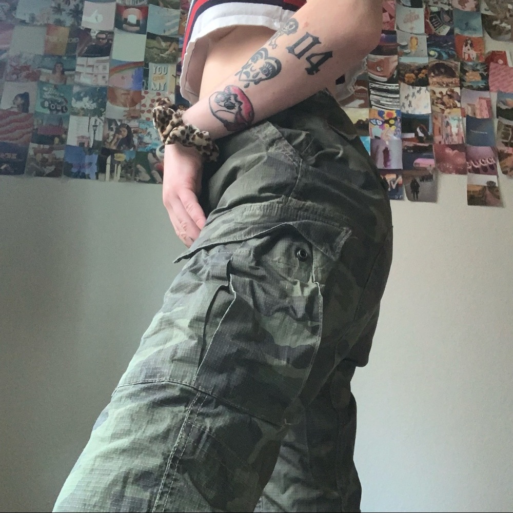 american eagle camo cargo joggers